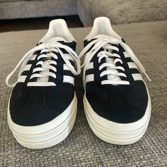 LIKE NEW ADIDAS Gazelle Bold Platforms! - Picture 6 of 12